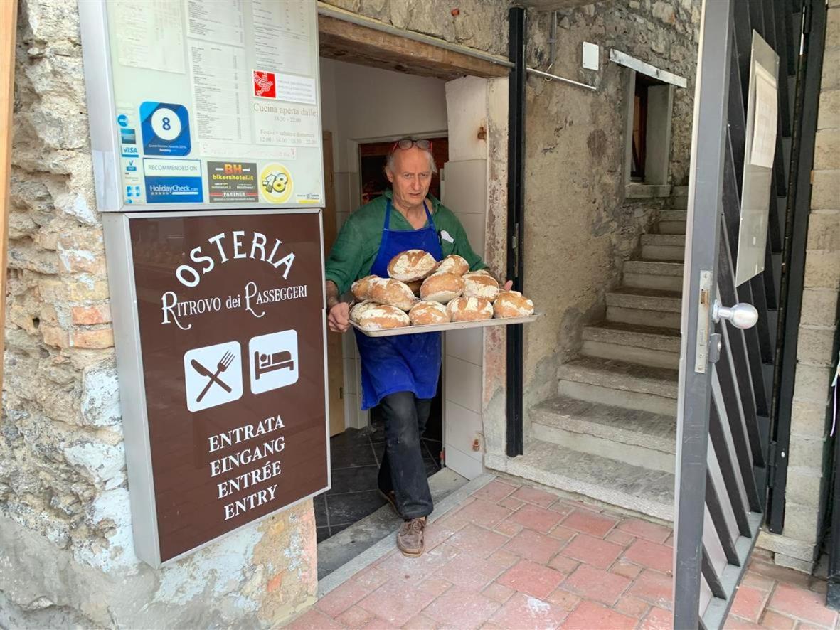 Hotel Osteria Ritrovo Dei Passeggeri à SantʼAntonio Extérieur photo